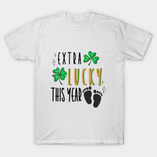 Pregnancy Announcement in St. Patrick's Day - Extra Lucky This Year T-Shirt